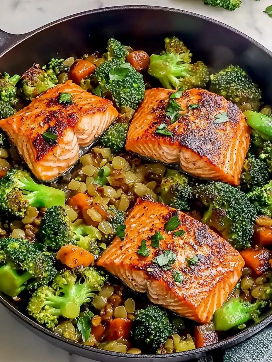 One-Skillet Garlicky Salmon & Broccoli