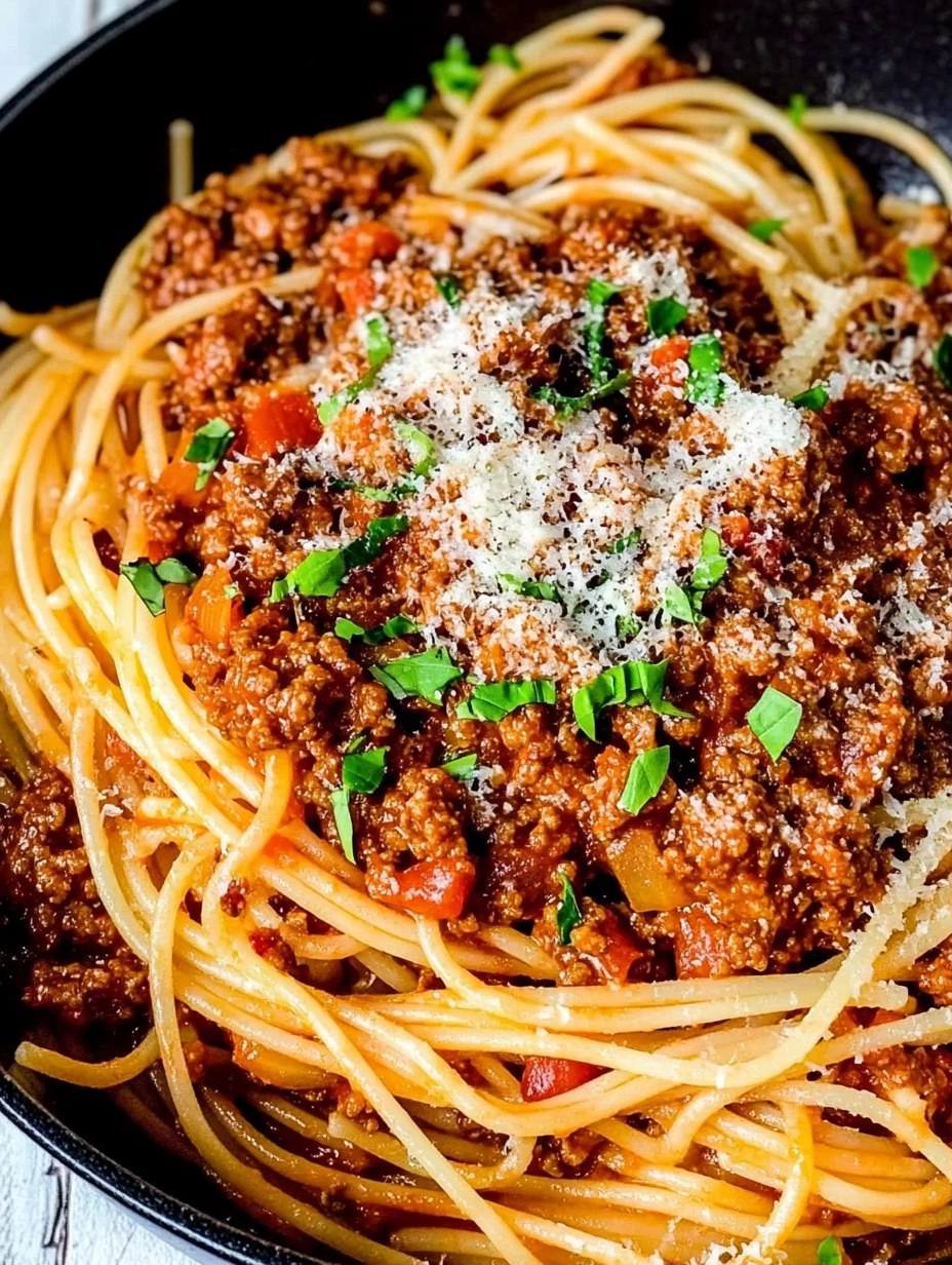 Classic Spaghetti Bolognese (Family Favorite)